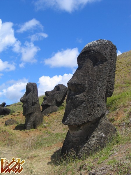 Moai Rano raraku مجسمه های مرموز جزایز ایستر | تاریخ ما Tarikhema.ir