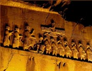Daryus The Great Bistun Ancinet.ir 3 بیستون، بزرگترین کتیبه سنگی جهان  | تاریخ باستان تمدن عکسهای تاریخی